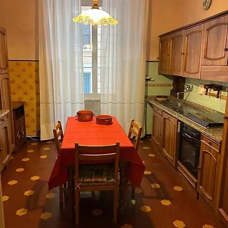 Via Del Teatro 1 Lägenhet