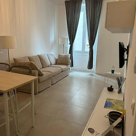 Via Del Teatro 1 * La Spezia